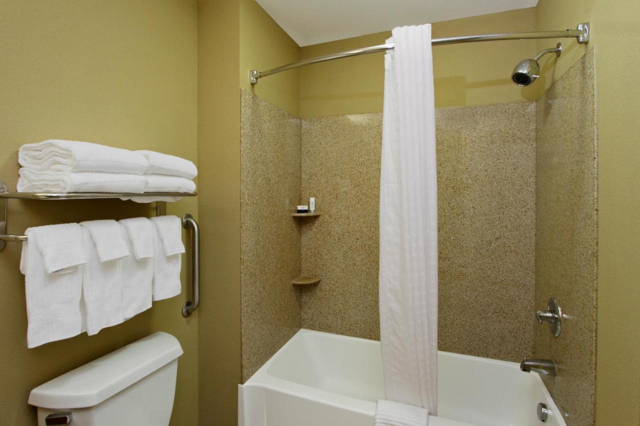 Candlewood Suites Norfolk Airport By Ihg Exterior photo
